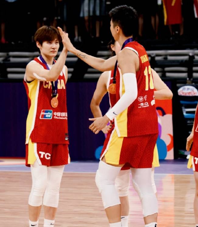 皇冠信用網登1_中国女篮队长杨力维亚洲杯表现引争议皇冠信用網登1，发文称“无愧无憾”，让黄思静别低头