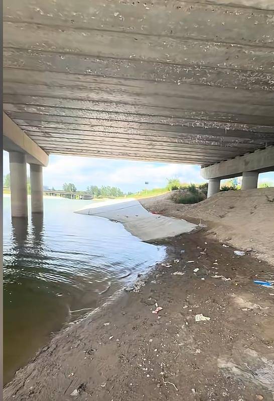 皇冠信用盘口出租_安徽30岁小伙在河中救起一家三口皇冠信用盘口出租，自己却体力不支牺牲，亲友：朋友劝阻时他说“我得下去救人”